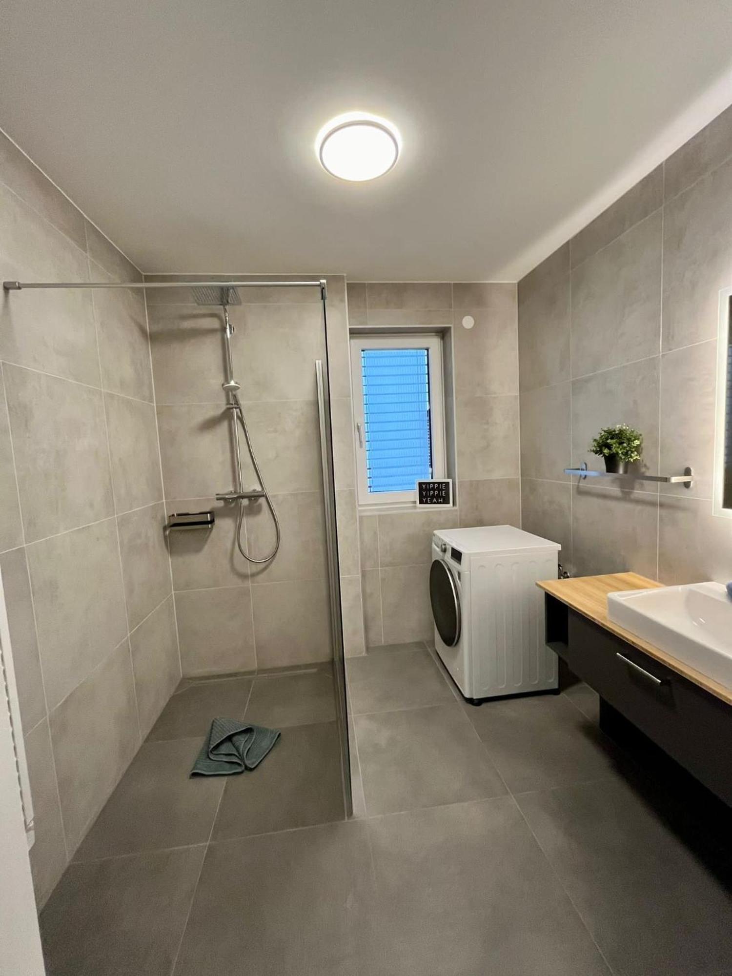 Ferienwohnung Mit Seeblick - Ossiacher See Gerlitzen Sattendorf Екстериор снимка